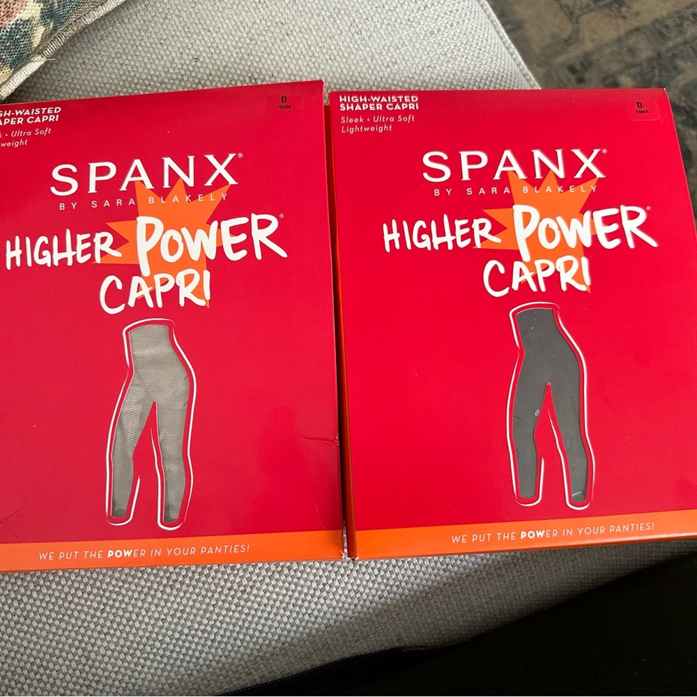 2 PAIR SPANX HIGHER POWER CAPRI